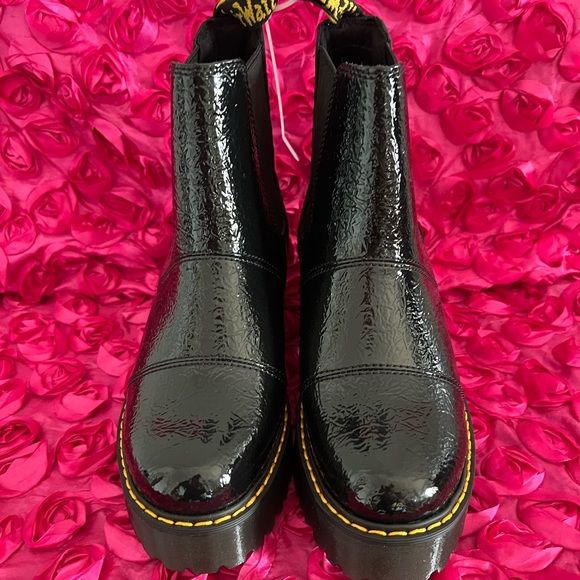 ROZALIE DISTRESSED PATENT HEELED CHELSEA BOOTS - Picture 3 of 10